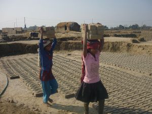 800px-Child_labour_Nepal